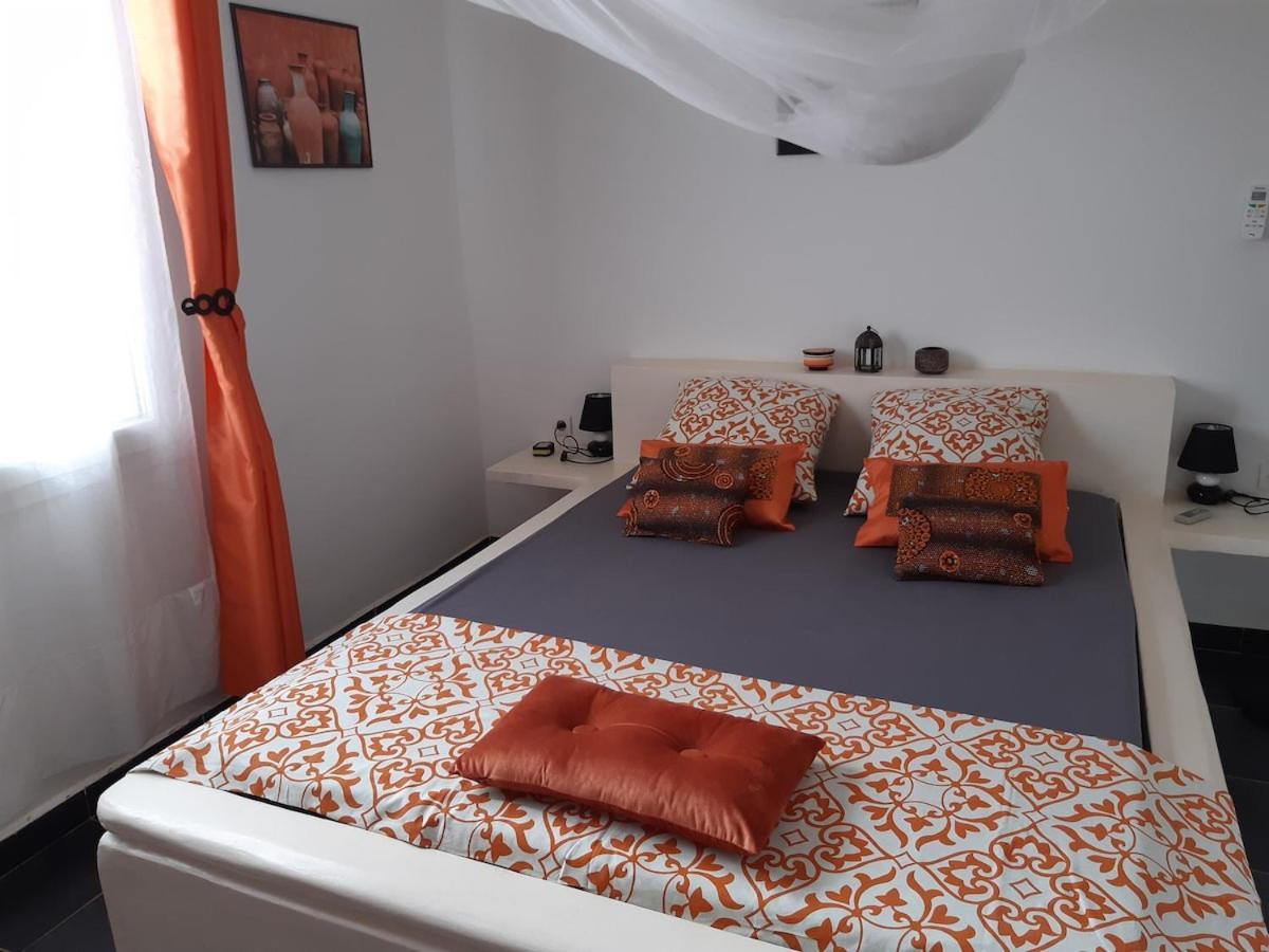 African Jaja Villa Piscine-Climatisation Popenguine Екстериор снимка